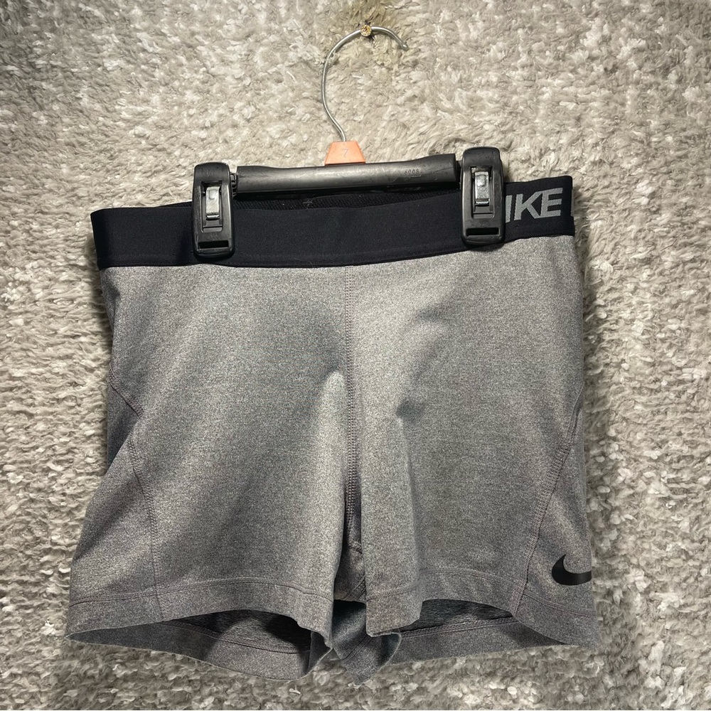 Nike Pro Dri-Fit Shorts Size Medium Gray Black Polyester Blend